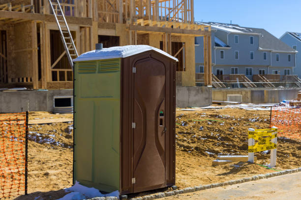 Portable Toilet Options We Offer in Bellville, TX